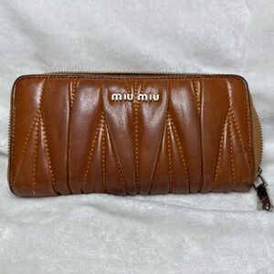 MIU MIU Matilasse Long Zip-Around Wallet - Pre-Owned Camel Brown Color